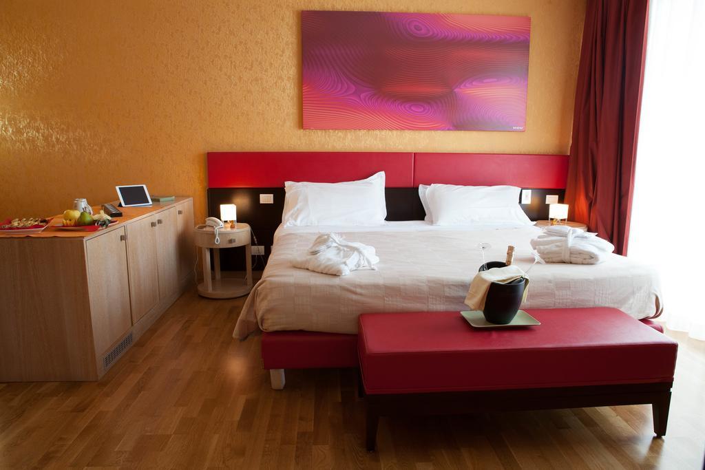 Klass Hotel Castelfidardo Luaran gambar
